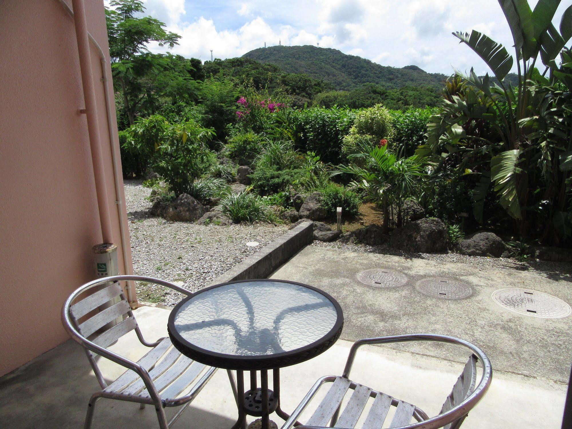 Hibis Resort Nakijin Esterno foto